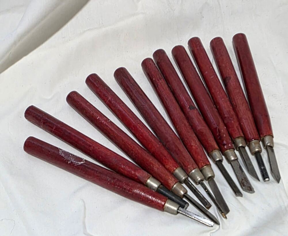 Vintage Wood Carving Chisel Gouge Tool Lot of 10 Red Wood Handles Woodworking